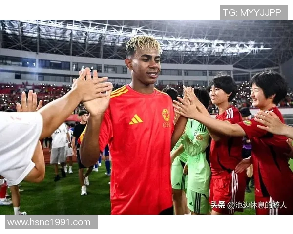 退役足球明星的伤感回忆与人生新篇章的探索之旅 退役足球明星的伤感回忆与人生新篇章的探索之旅